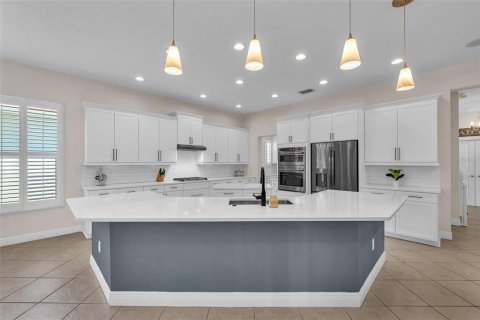 House in Riverview, Florida 4 bedrooms, 291.25 sq.m. № 1803411 - photo 6