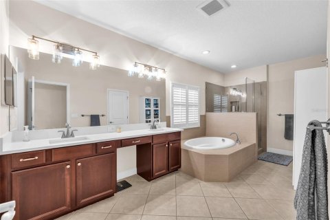 House in Riverview, Florida 4 bedrooms, 291.25 sq.m. № 1803411 - photo 23