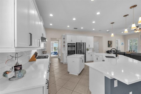 House in Riverview, Florida 4 bedrooms, 291.25 sq.m. № 1803411 - photo 9