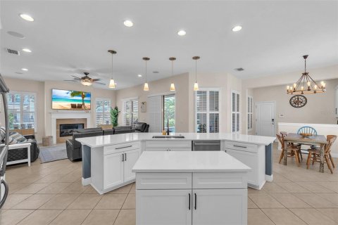 House in Riverview, Florida 4 bedrooms, 291.25 sq.m. № 1803411 - photo 10