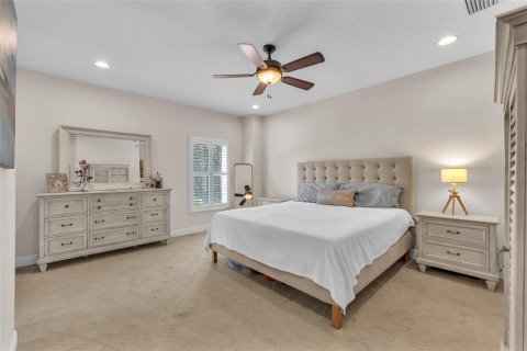 House in Riverview, Florida 4 bedrooms, 291.25 sq.m. № 1803411 - photo 21