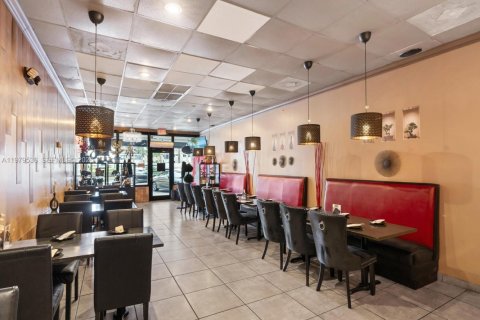 Купить коммерческую недвижимость в Санни-Айлс-Бич, Флорида № 2046121 - фото 16