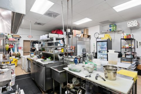 Купить коммерческую недвижимость в Санни-Айлс-Бич, Флорида № 2046121 - фото 22