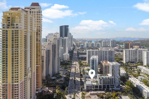 Купить коммерческую недвижимость в Санни-Айлс-Бич, Флорида № 2046121 - фото 4