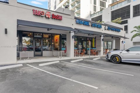 Купить коммерческую недвижимость в Санни-Айлс-Бич, Флорида № 2046121 - фото 3