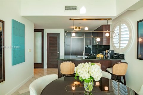 Copropriété à vendre à Miami Beach, Floride: 2 chambres, 120.03 m2 № 2154830 - photo 15