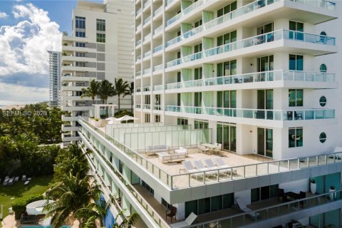 Copropriété à vendre à Miami Beach, Floride: 2 chambres, 120.03 m2 № 2154830 - photo 9
