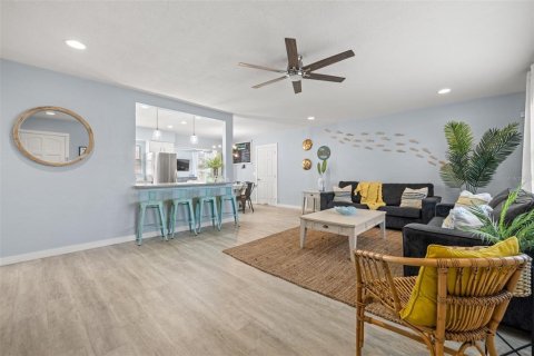 Купить виллу или дом в Клируотер, Флорида 3 комнаты, 119.38м2, № 2215528 - фото 5