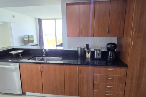 Condo in Aventura, Florida, 3 bedrooms  № 2005327 - photo 14