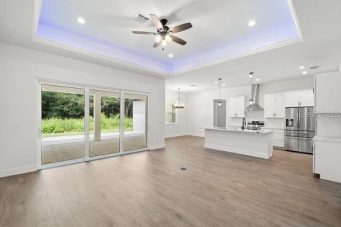 House in Palm Harbor, Florida 3 bedrooms, 123.19 sq.m. № 1563244 - photo 6