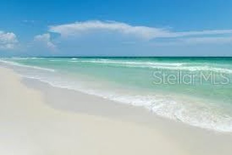 House in Palm Harbor, Florida 3 bedrooms, 123.19 sq.m. № 1563244 - photo 11