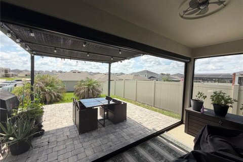 House in Winter Haven, Florida 4 bedrooms, 186.18 sq.m. № 2233618 - photo 9