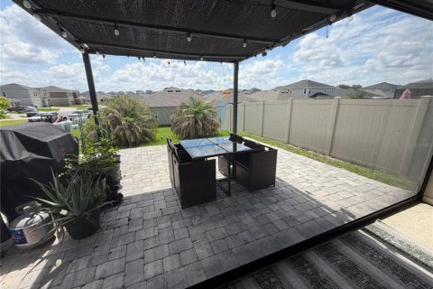 House in Winter Haven, Florida 4 bedrooms, 186.18 sq.m. № 2233618 - photo 4