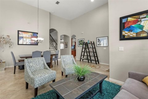 Villa ou maison à vendre à Orlando, Floride: 4 chambres, 254.92 m2 № 2345426 - photo 5