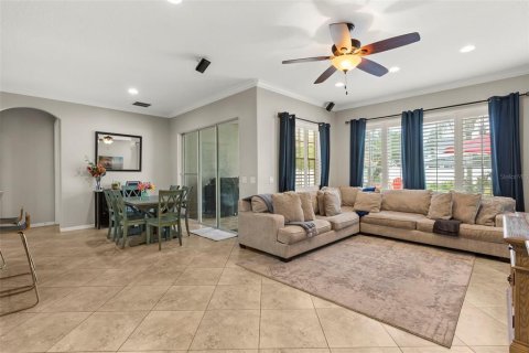 Villa ou maison à vendre à Orlando, Floride: 4 chambres, 254.92 m2 № 2345426 - photo 8