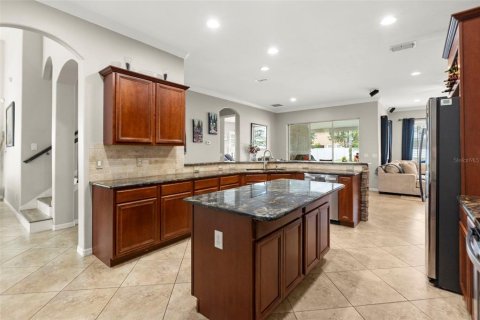 Villa ou maison à vendre à Orlando, Floride: 4 chambres, 254.92 m2 № 2345426 - photo 15
