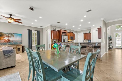 Villa ou maison à vendre à Orlando, Floride: 4 chambres, 254.92 m2 № 2345426 - photo 11