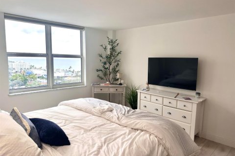 Condo in Fort Lauderdale, Florida, 2 bedrooms № 2175355 - photo 8