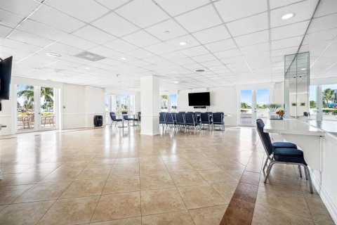Condo in Fort Lauderdale, Florida, 2 bedrooms № 2175355 - photo 18