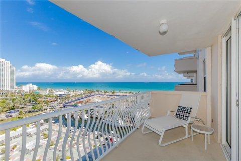 Condo in Fort Lauderdale, Florida, 2 bedrooms  № 2175355
