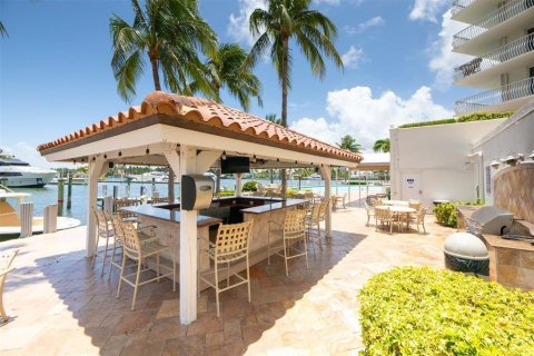 Condo in Fort Lauderdale, Florida, 2 bedrooms № 2175355 - photo 26