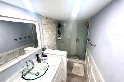 Condo in Fort Lauderdale, Florida, 2 bedrooms № 2175355 - photo 9