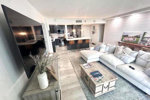 Condo in Fort Lauderdale, Florida, 2 bedrooms № 2175355 - photo 3