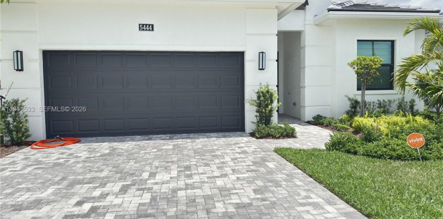 Casa en Westlake, Florida 3 dormitorios, 213.68 m2 № 1999656