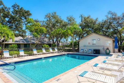 Villa ou maison à vendre à Sarasota, Floride: 2 chambres, 110.37 m2 № 2136579 - photo 6