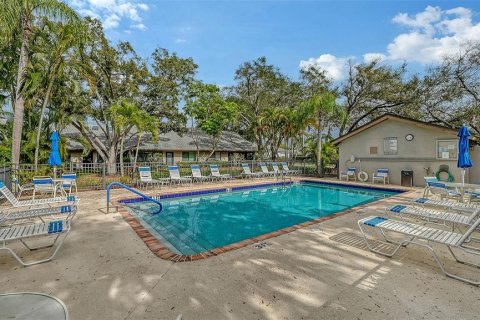 Villa ou maison à vendre à Sarasota, Floride: 2 chambres, 110.37 m2 № 2136579 - photo 25