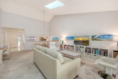 Villa ou maison à vendre à Sarasota, Floride: 2 chambres, 110.37 m2 № 2136579 - photo 19