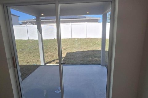 Villa ou maison à vendre à Poinciana, Floride: 4 chambres, 198.25 m2 № 2143306 - photo 11