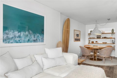 Condominio en venta en Miami Beach, Florida, 2 dormitorios, 88.16 m2 № 1977004 - foto 5