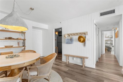 Condominio en venta en Miami Beach, Florida, 2 dormitorios, 88.16 m2 № 1977004 - foto 8