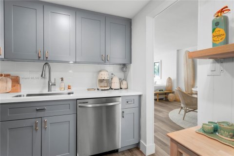 Condominio en venta en Miami Beach, Florida, 2 dormitorios, 88.16 m2 № 1977004 - foto 11