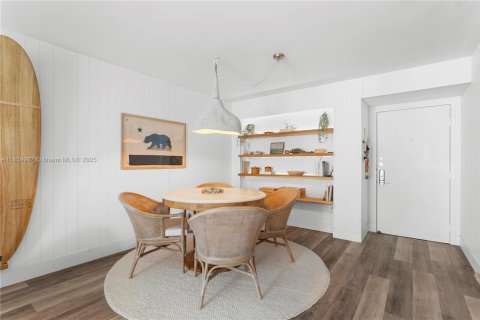 Condominio en venta en Miami Beach, Florida, 2 dormitorios, 88.16 m2 № 1977004 - foto 7