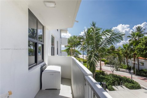 Condominio en venta en Miami Beach, Florida, 2 dormitorios, 88.16 m2 № 1977004 - foto 26