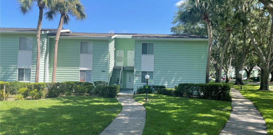 Condo in Ocala, Florida, 2 bedrooms № 1916935