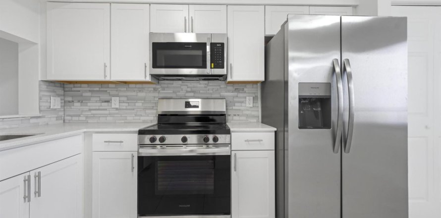 Condo in Pompano Beach, Florida, 2 bedrooms  № 2195006