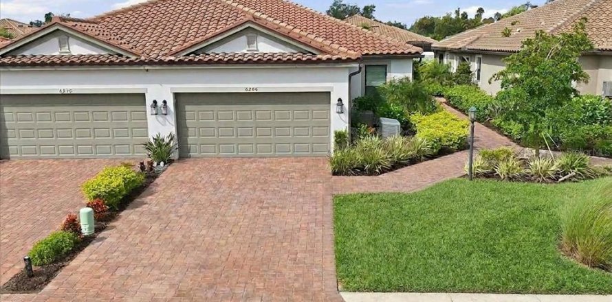 Villa ou maison à Bradenton, Floride 2 chambres, 142.42 m2 № 2417072