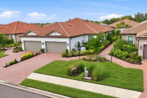 Villa ou maison à vendre à Bradenton, Floride: 2 chambres, 142.42 m2 № 2417072 - photo 2