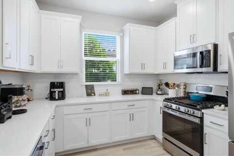 Villa ou maison à vendre à Bradenton, Floride: 2 chambres, 142.42 m2 № 2417072 - photo 13