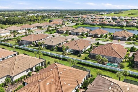 Villa ou maison à vendre à Bradenton, Floride: 2 chambres, 142.42 m2 № 2417072 - photo 30