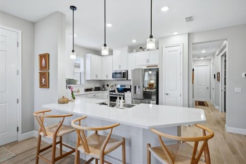 Villa ou maison à vendre à Bradenton, Floride: 2 chambres, 142.42 m2 № 2417072 - photo 9
