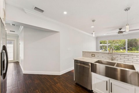 Villa ou maison à vendre à Pompano Beach, Floride: 3 chambres, 136.1 m2 № 2089585 - photo 11