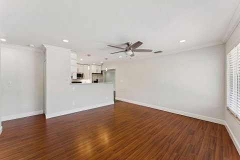 Villa ou maison à vendre à Pompano Beach, Floride: 3 chambres, 136.1 m2 № 2089585 - photo 8