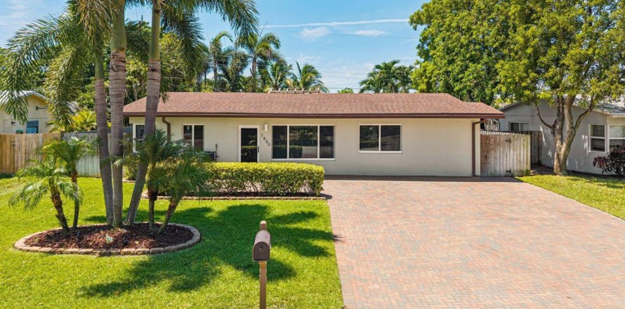 Villa ou maison à Pompano Beach, Floride 3 chambres, 136.1 m2 № 2089585
