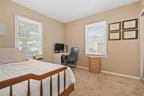 House in Tampa, Florida 2 bedrooms, 100.15 sq.m. № 1736358 - photo 21