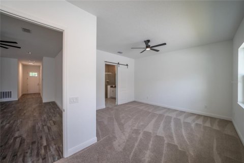 House in Ocala, Florida 3 bedrooms, 158.12 sq.m. № 2166580 - photo 10