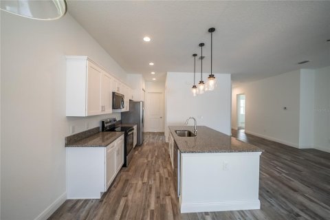 House in Ocala, Florida 3 bedrooms, 158.12 sq.m. № 2166580 - photo 7